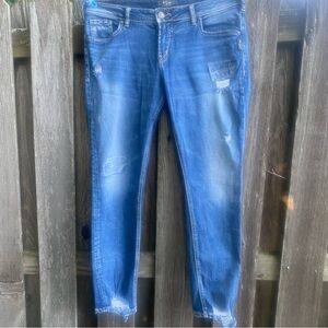 Silver Jeans style Sam Blue slim boyfriend Distressed Denim